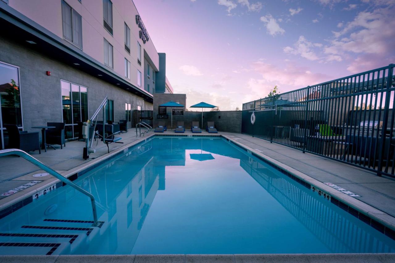 Hampton Inn Riverside March Air Force Base, Ca Екстер'єр фото