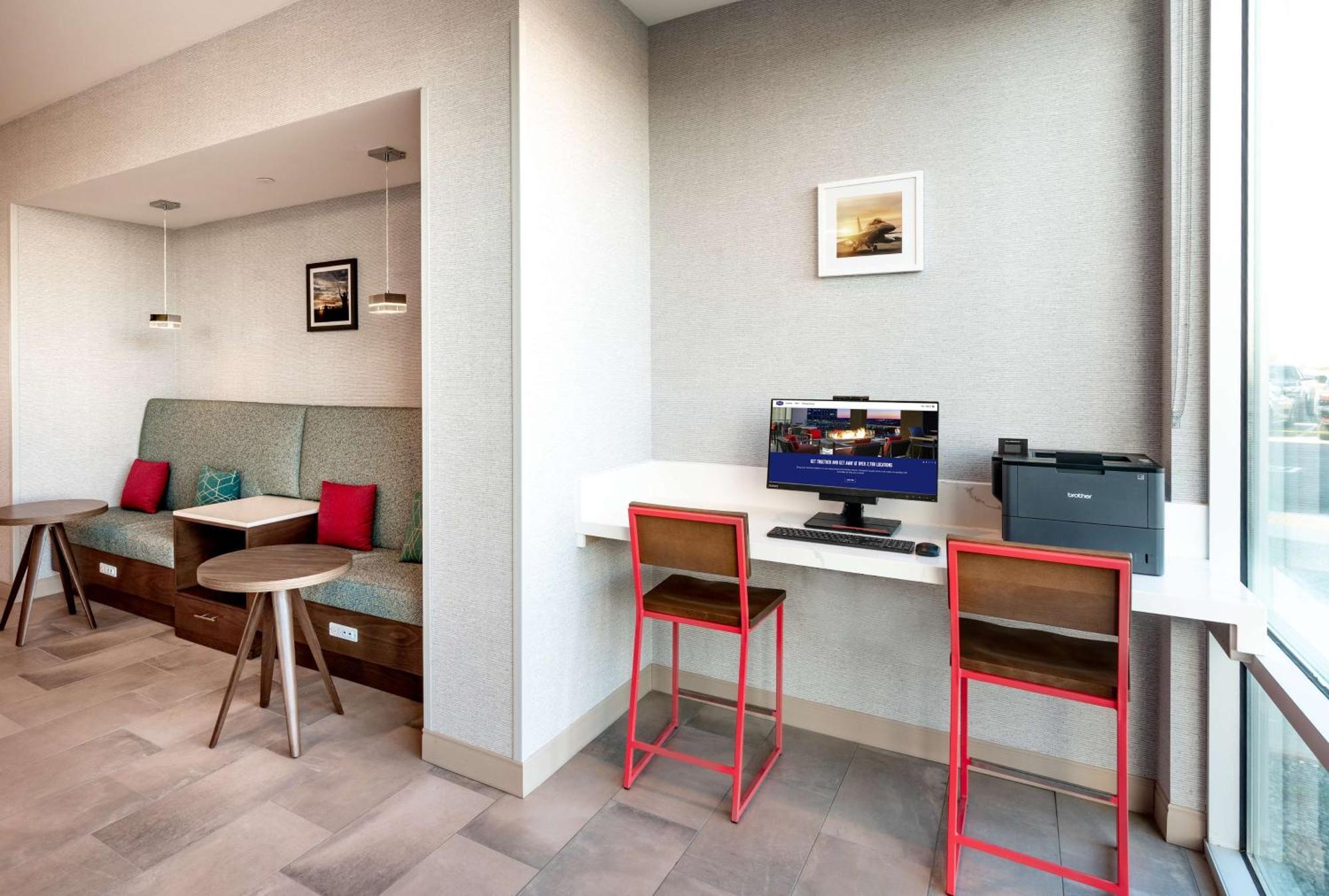 Hampton Inn Riverside March Air Force Base, Ca Екстер'єр фото